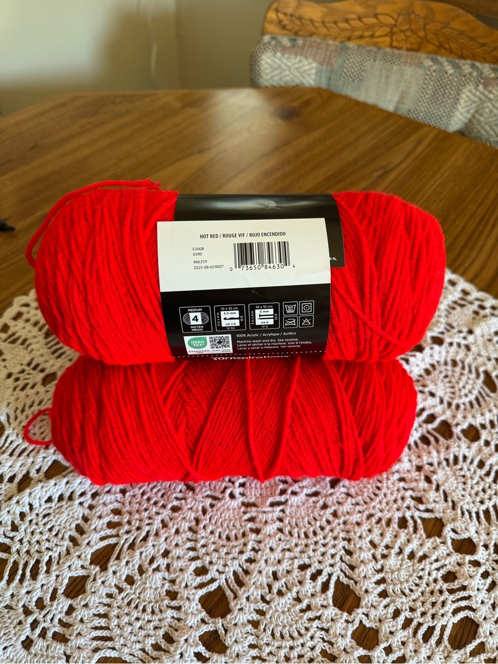 NWT 3 skeins RED HEART Super Saver Yarn
#4 Medium Worsted Weight Acrylic
Hot Red